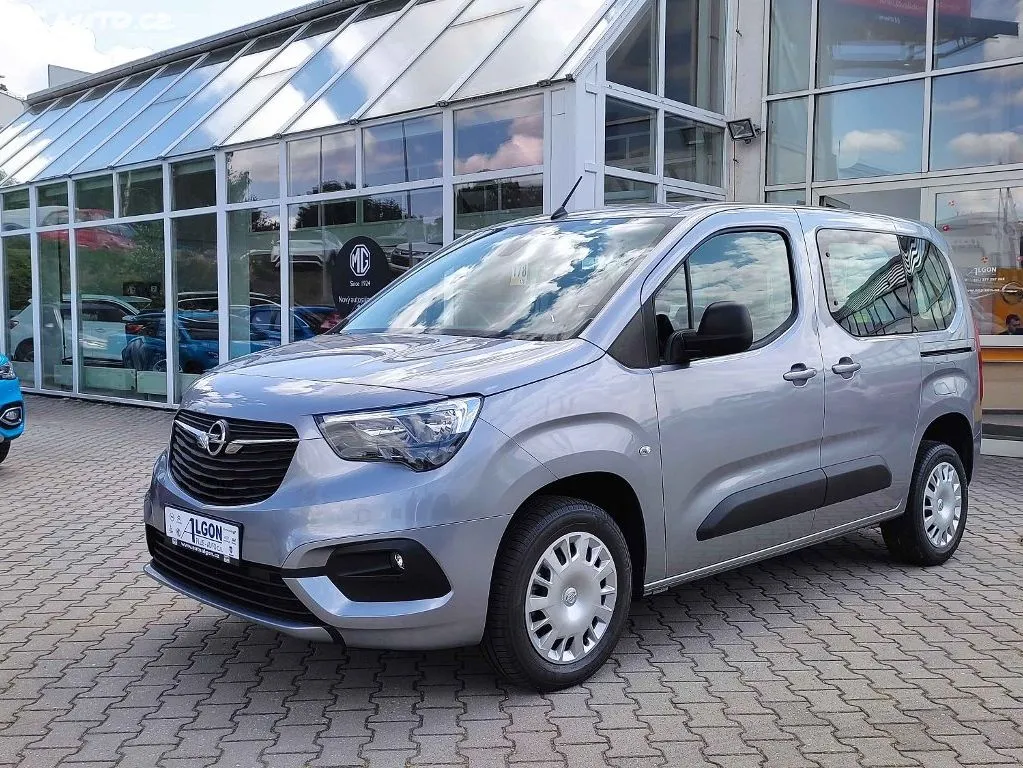 Opel Combo Edition Plus 1,2Turbo 81kW MT6 Image 2