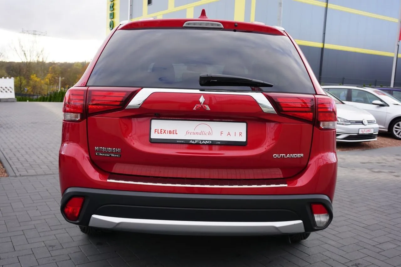 Mitsubishi Outlander 2.0 2WD...  Image 3