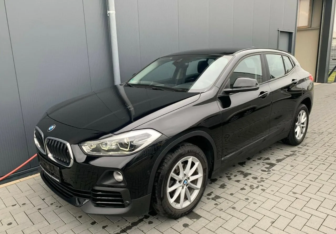 BMW X2 sDrive18d Advantage Image 2