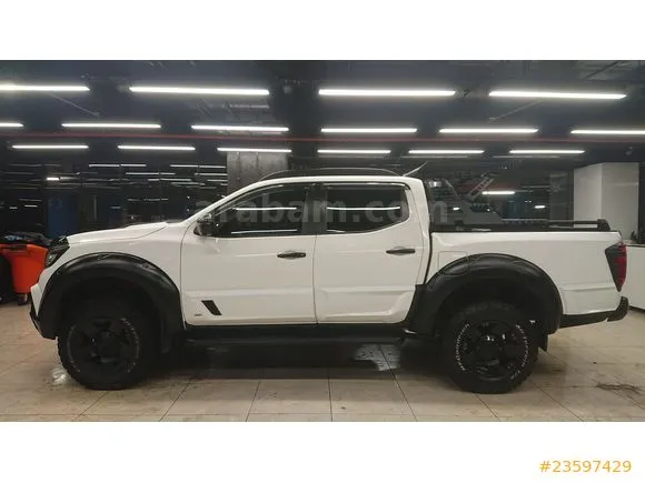 Nissan Navara 2.3 dCi 4x4 Image 4