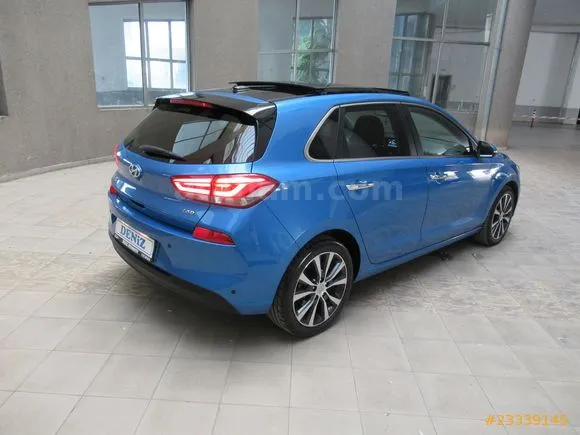 Hyundai i30 1.6 CRDi Elite Image 5